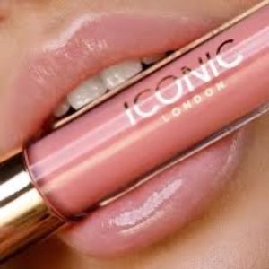 Iconic Lip Plumping Gloss in Peek-a-boo BN
